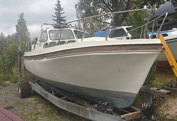 Lasikuituvene mökki maja sauna yms...
