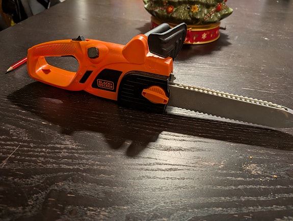 Black and Decker moottorisaha
