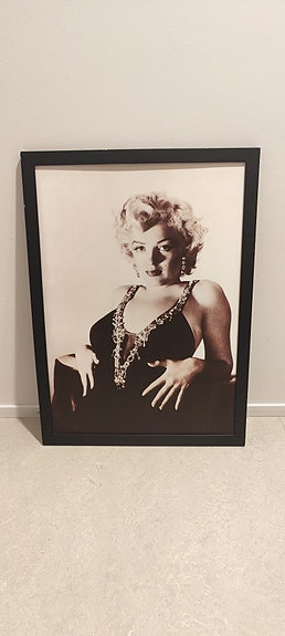 Iso upea Marilyn Monroe taulu