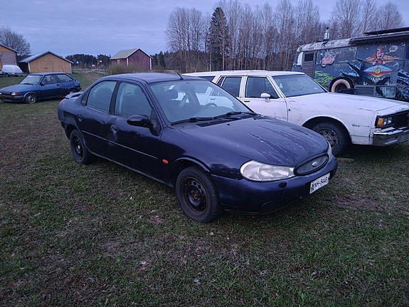 Ford Mondeo osina