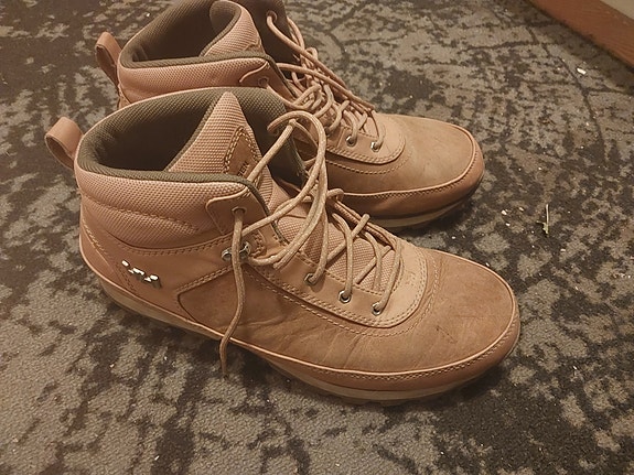 Helly hansen talvikengät 45