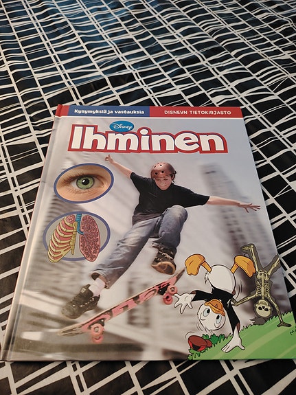 Ihminen Disneyn kirja