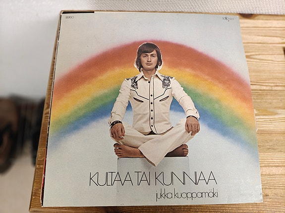 Jukka Kuoppamäki - Kultaa tai kunniaa