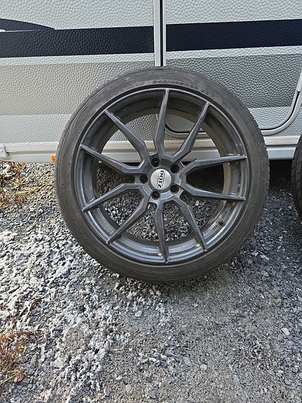DOTZ alumiinivanteet 8,5 & 9x20 5x112