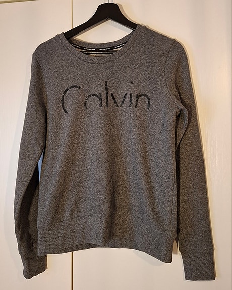Calvin Klein harmaa collegepaita