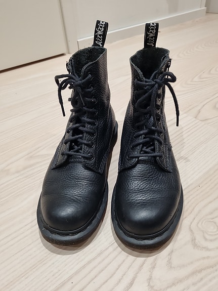 Dr. Martens mono pascal zipper 39