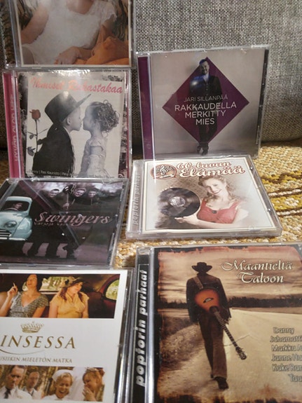 CD-levyjä