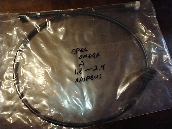 Opel Omega A nopeusmittarin vaijeri