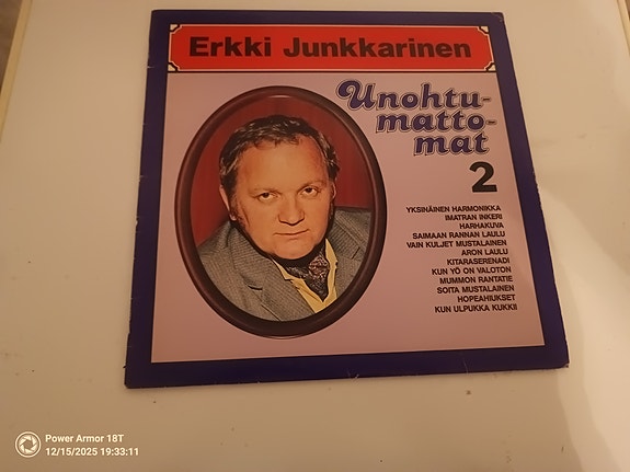 Erkki Junkkarinen 4 lp levyä