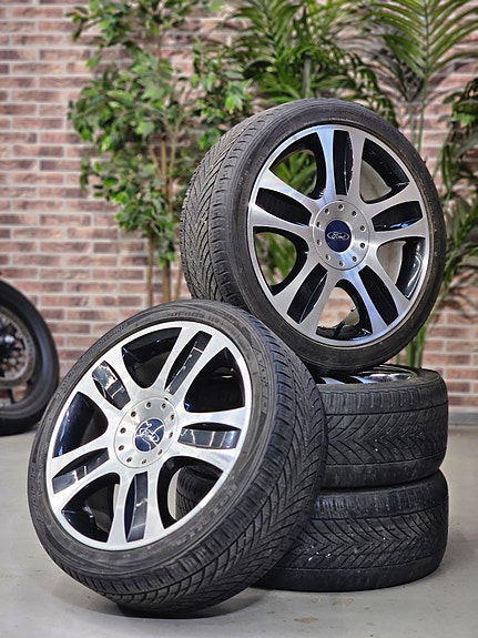 Erittäin siistit Ford / Volvo 18" vanteet