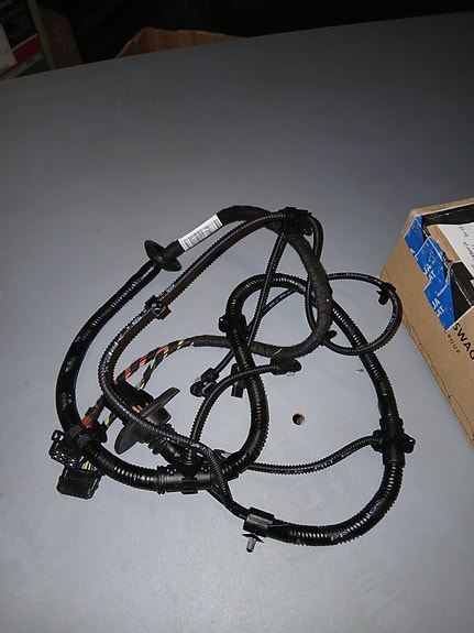 VW TRANSPORTER Uusi Vetokoukun johtosarja 7E0971541AE