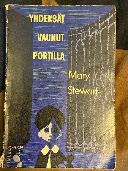 Mary Stewart -Yhdeksät vaunut portilla - silmukka sarja