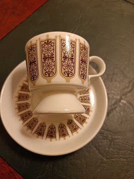 Vintage Arabia Rukinlapa kahvikuppi ja lautaset  11 euroa setti