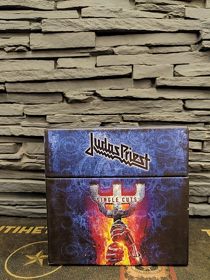 Judas priest single cuts box set | Tori