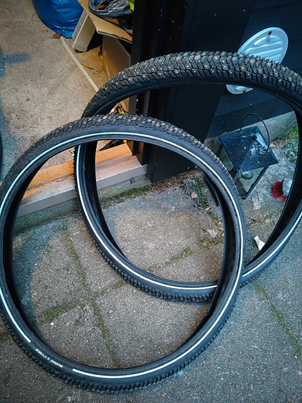 Suomi Tyres Routa nastarenkaat pyörään