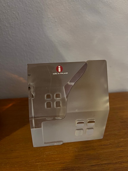 Iittala Kylä taidelasi, Postipojan torppa