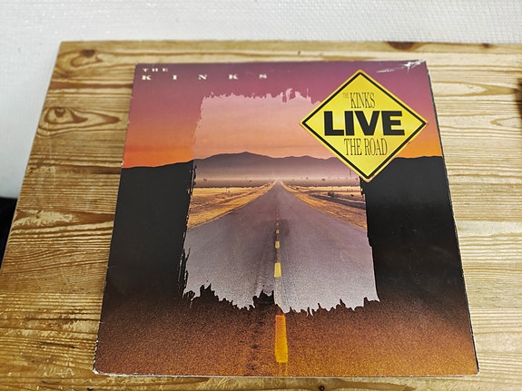 Kinks - Live The Road