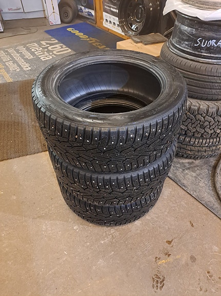 245/50R18 104T XL Nokian Hakkapeliitta 7 nastarengas 3 kpl