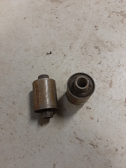 Volvo 240 –puslia, osa nro 1229714