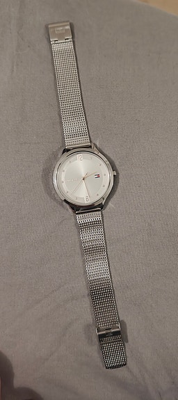 Tommy Hilfiger kello