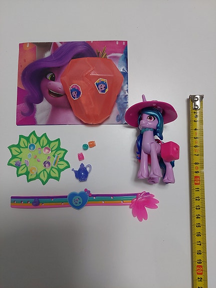 My Little Pony pieni Izzy Moonbow poni