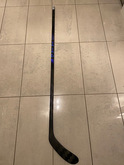 CCM Ribcor Trigger 10 pro jääkiekkomaila