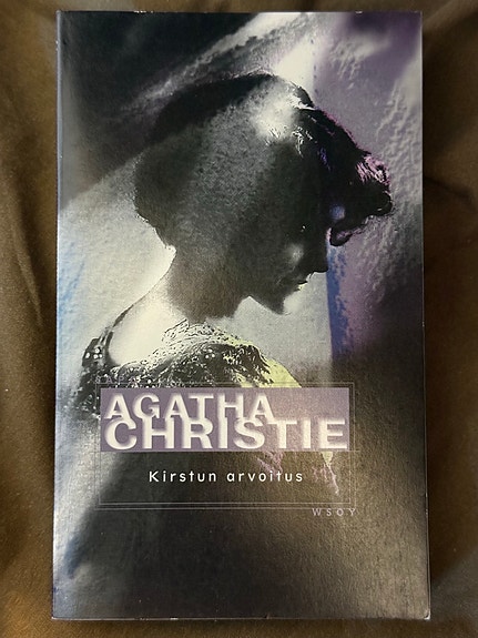 Agatha Christie - Kirstun arvoitus kirja
