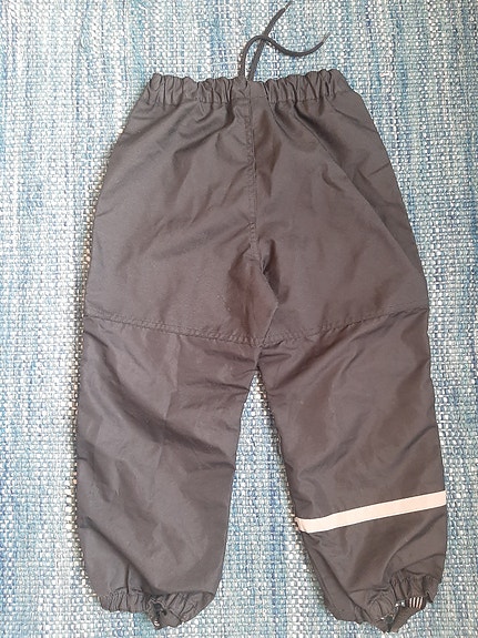 Lindex 104 kuorihousut välikausihousut musta ulkohousut housut välikausi