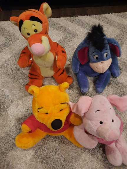 Nalle Puh hahmojen pehmolelu Setti