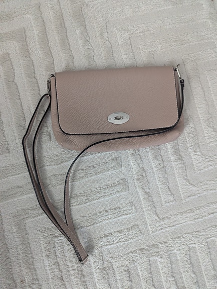 Beige laukku