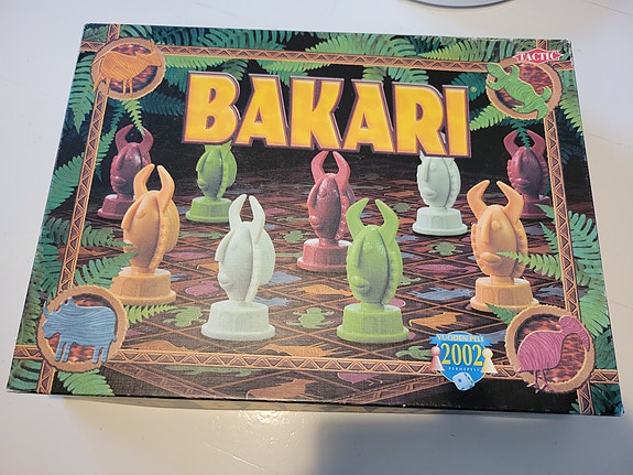 Bakari lautapeli vuoden perhepeli 2002