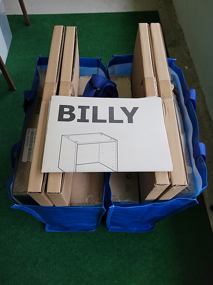 Ikea 4kpl BILLY Korotusosa ja 4 kpl OXBERG Vitriiniovi