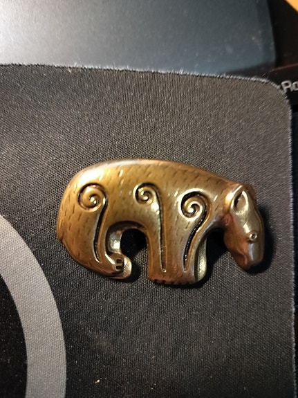 Kalevala Karhu rintakoru