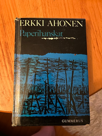 Erkki Ahonen Paperihanskat kirja