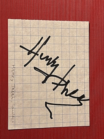 Henry Theelin (1917-1989) nimikirjoitus paperilla.