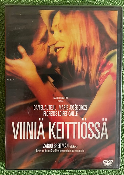 Viiniä keittiössä dvd