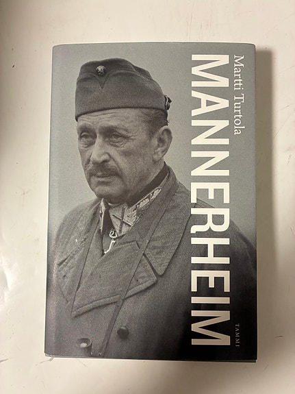 Mannerheim kirja Martti Turtola