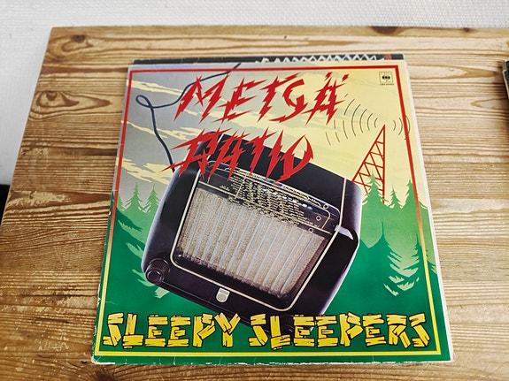 Sleepy Sleepers - Metsäradio