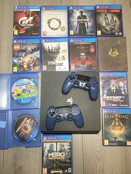 PS4+pelit