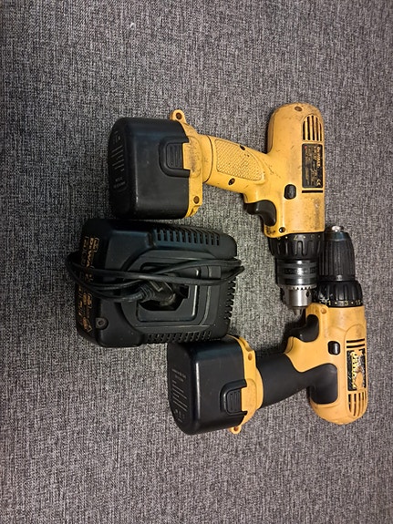 Dewalt akkupora/ruuviväännin 2kpl