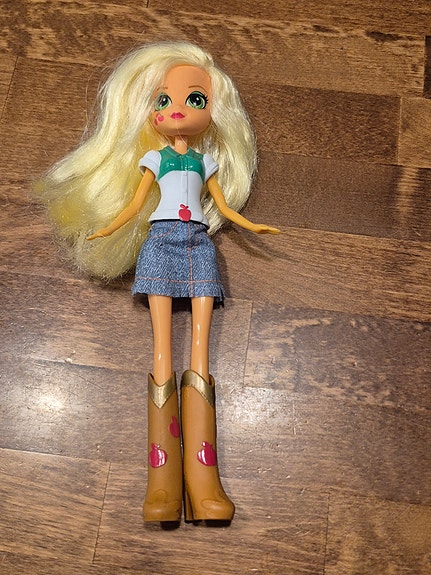 My Little Pony Equestria Girls Applejack nukke (#3273)