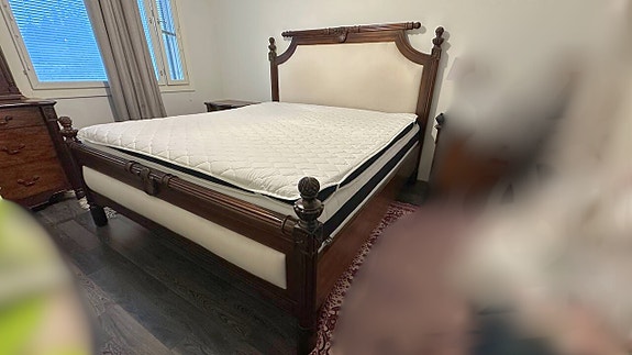 Luxury Solid Oak Bed Frame + Premium Finnish Medical Mattress