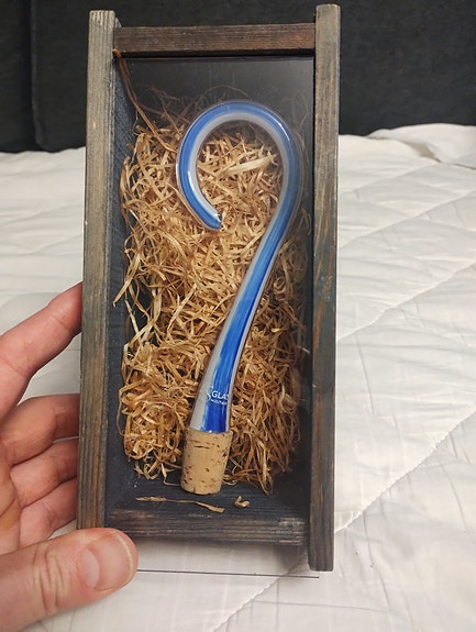 Nuutajärvi lasinen viinipullon korkki.