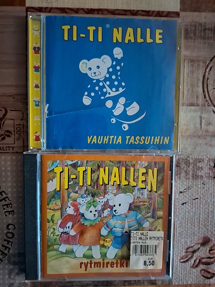 Ti-Ti Nalle Lasten cd.t Vauhtia Tassuihin ja Ti-Ti Nallen Rytmiretki