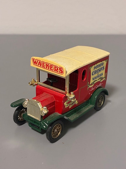 Lledo Ford T Walkers Potato Crisps