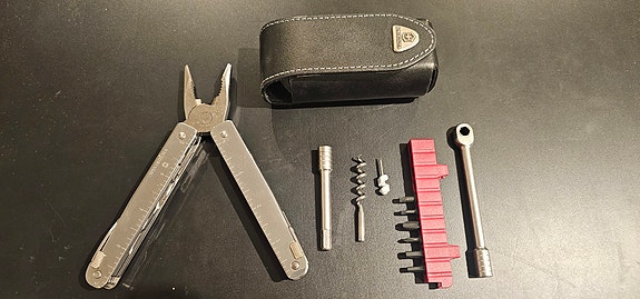 Victorinox swisstool x plus