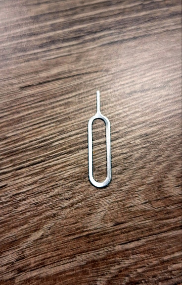 SIM kortin vaihtotyökalu / SIM Kelkan avaustyökalu