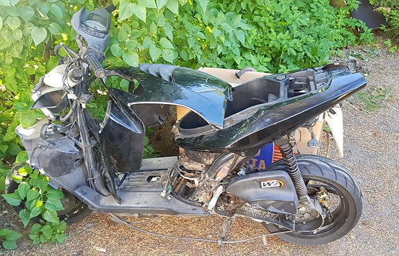Ostetaan: Piaggio Nrg kilvellinen raato varaosiksi