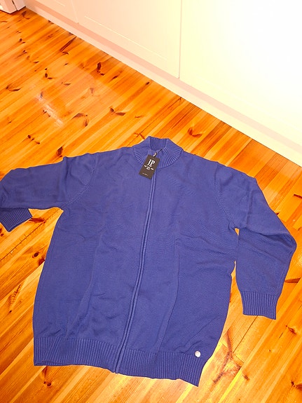 Product image 1 of 9