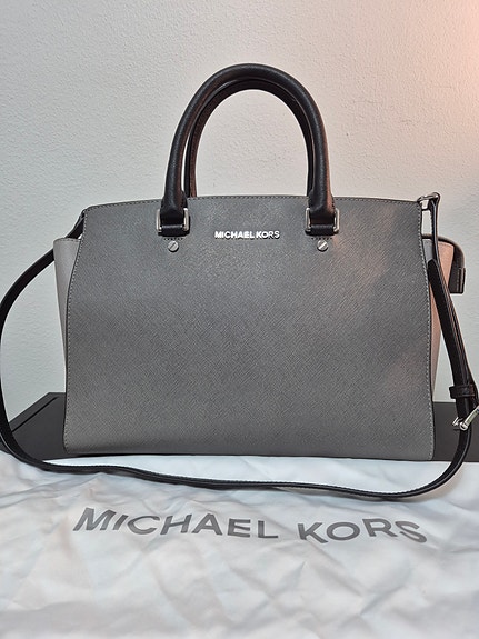 Michael Kors Selma käsilaukku iso